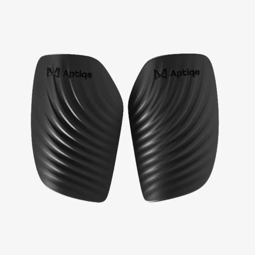 Aptiqe - Parastinchi da Calcio Personalizzabili