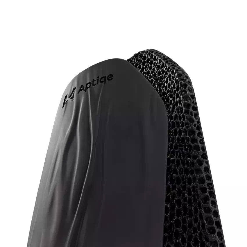 Aptiqe - Parastinchi da Calcio Personalizzabili