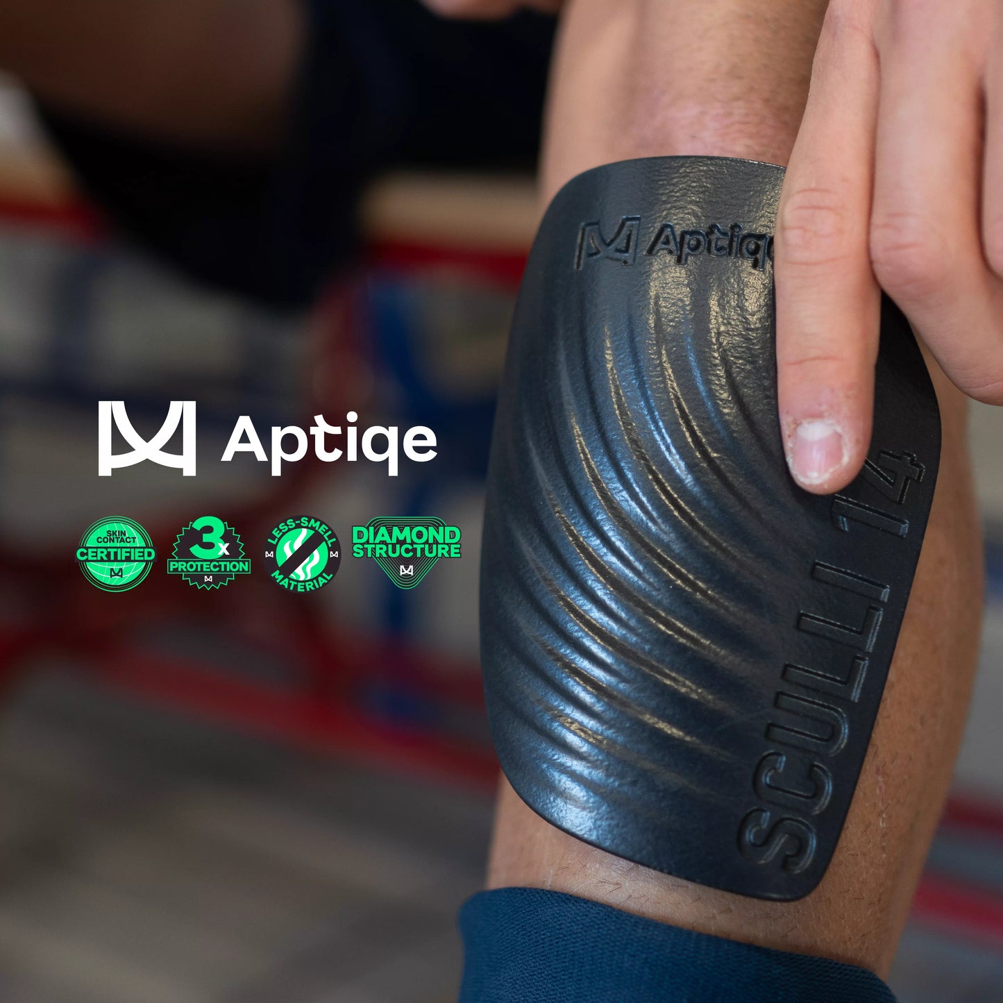 Aptiqe - Parastinchi da Calcio Personalizzabili